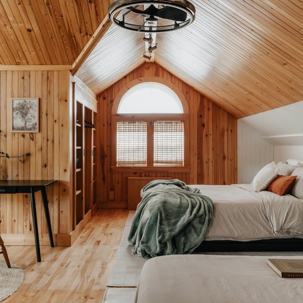 Second bedroom with two beds